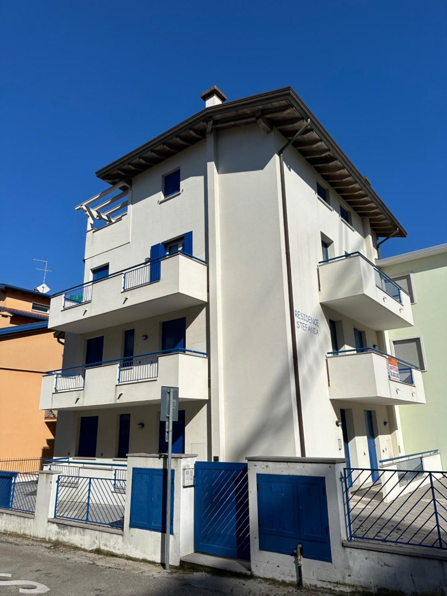 Residence Stefania Appartamenti Piano Terra - Agenzia Cocal Каорле Экстерьер фото