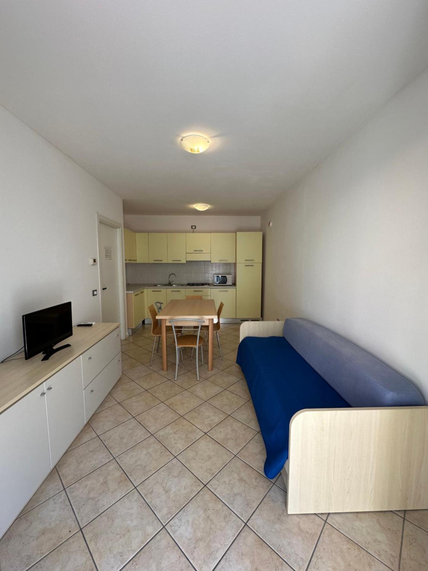Residence Stefania Appartamenti Piano Terra - Agenzia Cocal Каорле Экстерьер фото